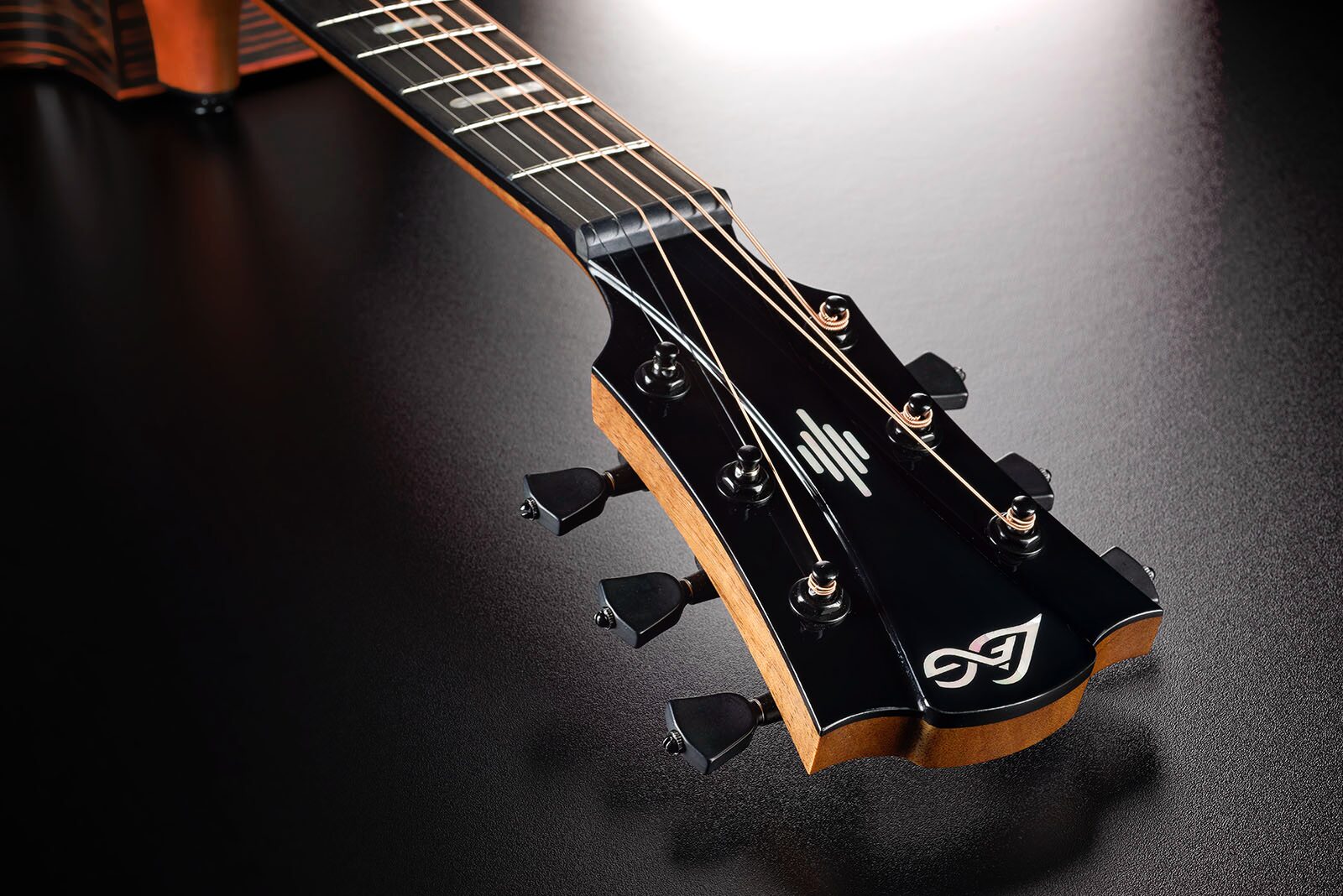 LAG HV50ACE HYVIBE 2 SMART GUITAR