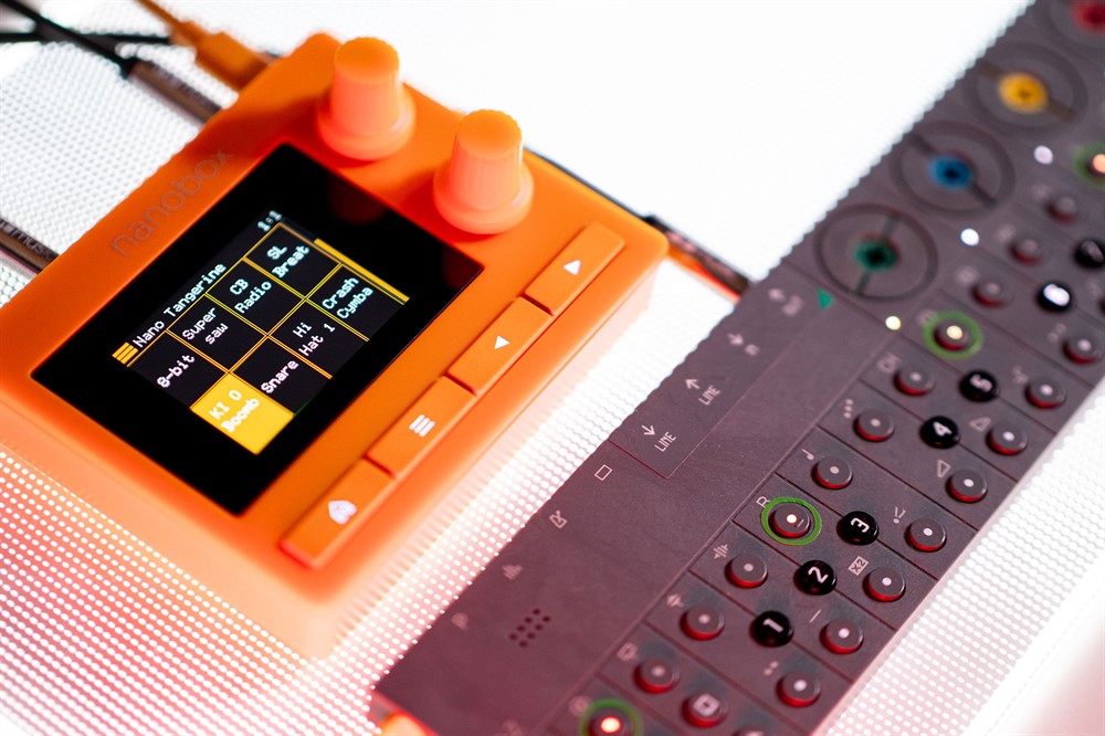 1010MUSIC NANOBOX TANGERINE